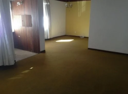casa  a venda no centro