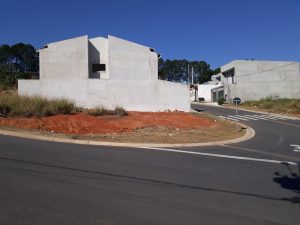www.imoveisembragancapaulista.com