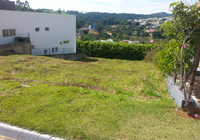 Terreno em Condominio -Residencial Santa Helena III