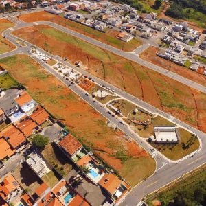 www.imoveisembragancapaulista.com