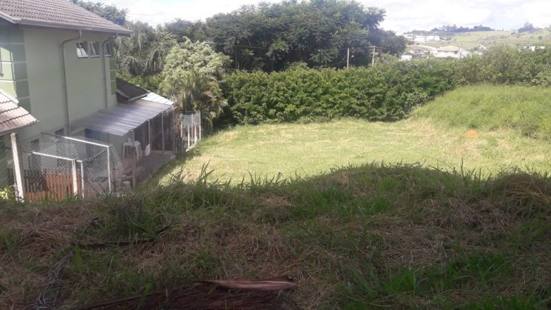 Terrenos à venda  no Condomínio Santa Helena 3 em Bragança Paulista SP