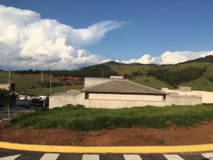www.imoveisembragancapaulista.com