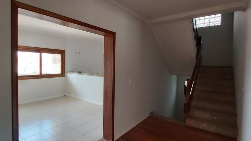 Casa à venda em Bragança Paulista - Condomínio Euroville