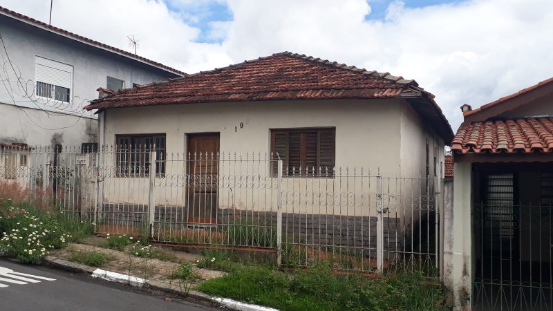 Terreno à venda em Bragança Paulista - Jardim América - Misto