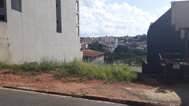 www.imoveisembragancapaulista.com
