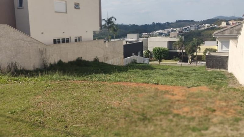 Terreno à venda  no Condomínio Portal de Bragança em Bragança Paulista Sp - Al. Barcelos