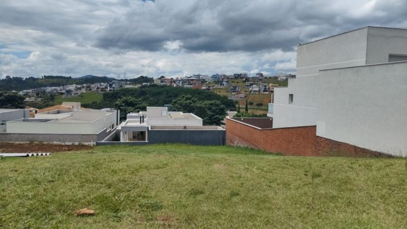Corretor de Bragança Paulista | Terreno à venda  no Condomínio Portal de Bragança - Alameda  Évora
