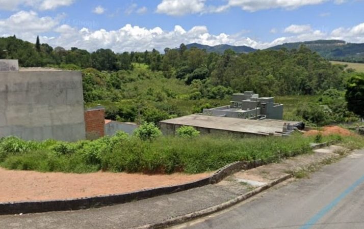 Terrenos à venda no Residencial dos lagos em Bragança Paulista SP