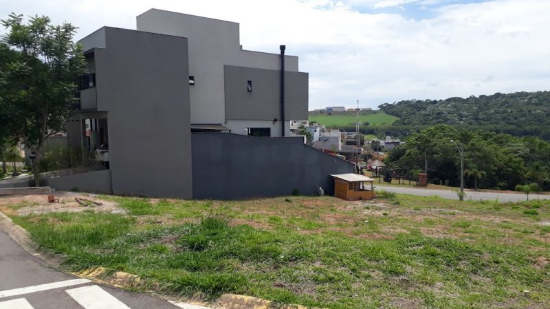 Terreno à venda no Residencial Euroville 2 em Bragança Paulista Sp