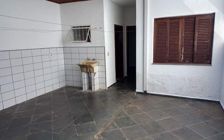 Comprar Casa à venda  na Alameda Iugoslávia no Jardim Europa em Bragança Paulista SP
