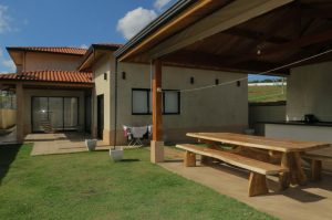 www.imoveisembragancapaulista.com