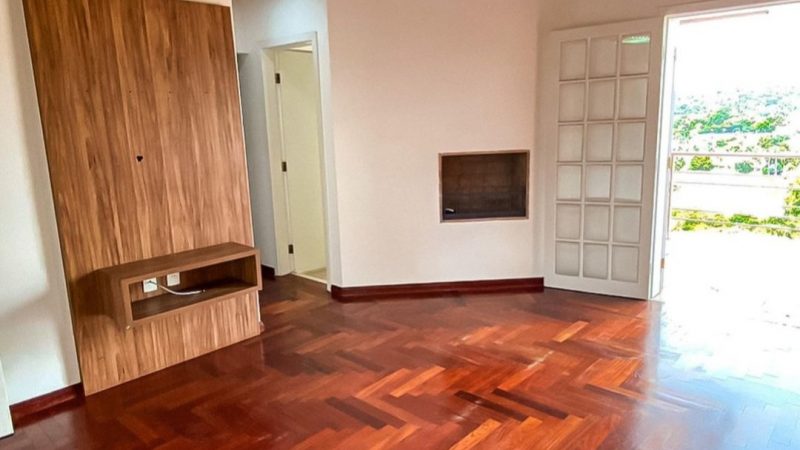 Corretores de Bragança Paulista | Casa em condomínio á venda Residencial Santa Helena 3