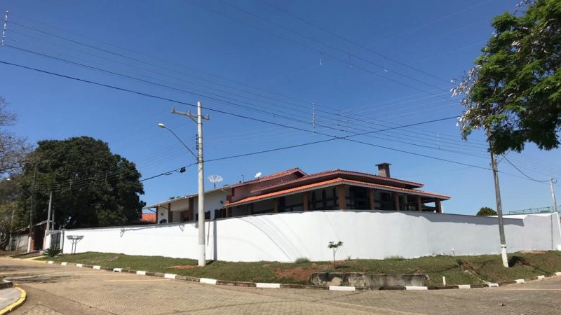 Casa à Venda no Condomínio Novo Horizonte em Piracaia SP