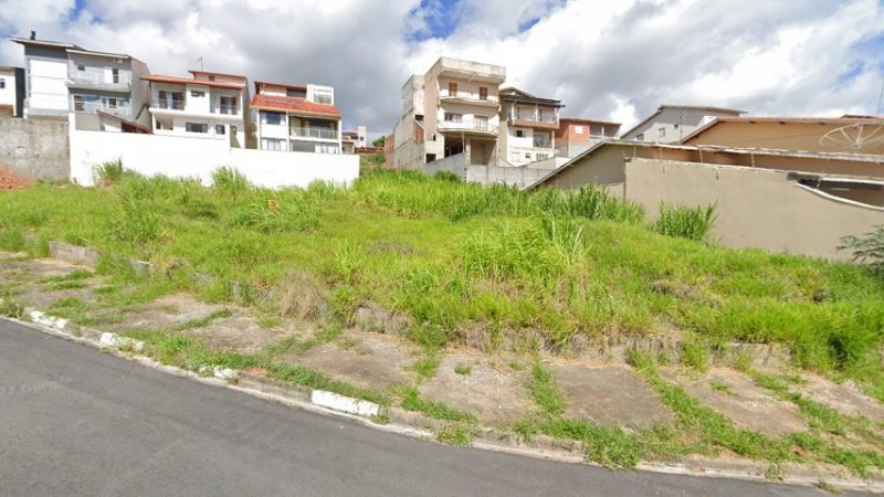 Terreno de 830 m2 no Jardim Primavera em Bragança Paulista