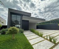 Corretor de imóveis Bragança Paulista | Casa preta Condominio Campos do Conde