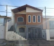 Corretor de imoveis Alexandre Bettoi Bragança Paulista | Sobrado vermelha Jardim América