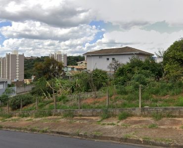 Imóveis em Bragança Paulista | Terreno Jardim do Lago Pinheirais