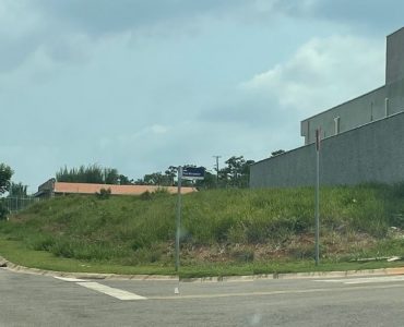 Corretor de imóveis Alexandre Bettoi Bragança Paulista| Terreno Ile de france 326,51 m2