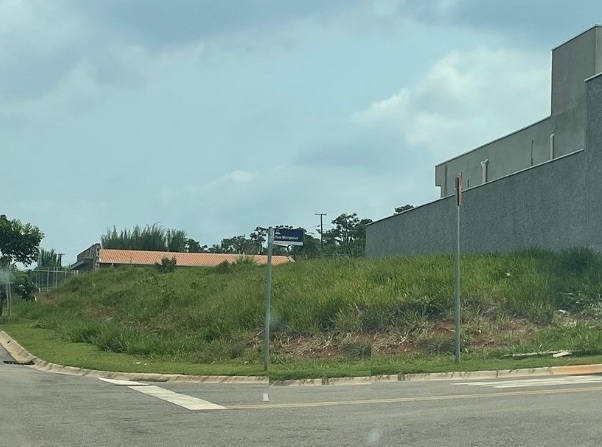 Corretor de imóveis Alexandre Bettoi Bragança Paulista| Terreno Ile de france 326,51 m2