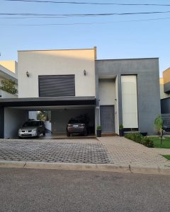 Corretor de imóveis Alexandre Bettoi Bragança Paulista | Casa verde musgo à venda Condominio Portal de Bragança
