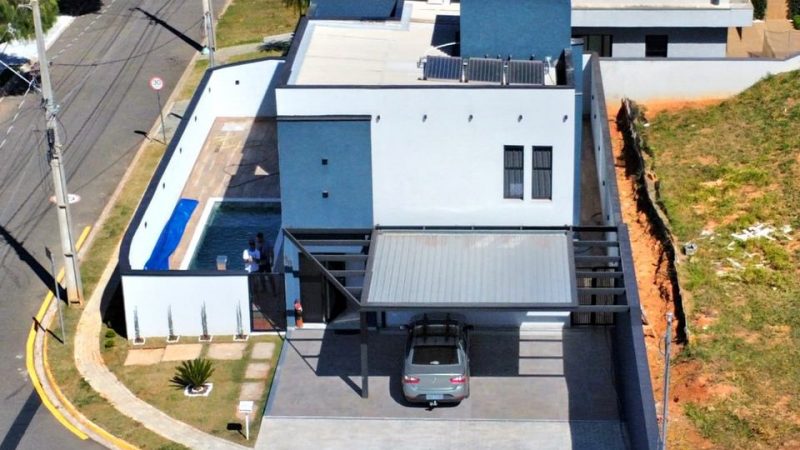 Corretor de imóveis Alexandre Bettoi Bragança Paulista | Casa Azul à venda Villa Real