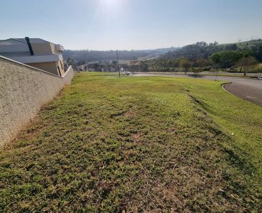 Corretor de imóveis Alexandre Bettoi Bragança Paulista | Terreno 700 m2 terras de Santa Cruz