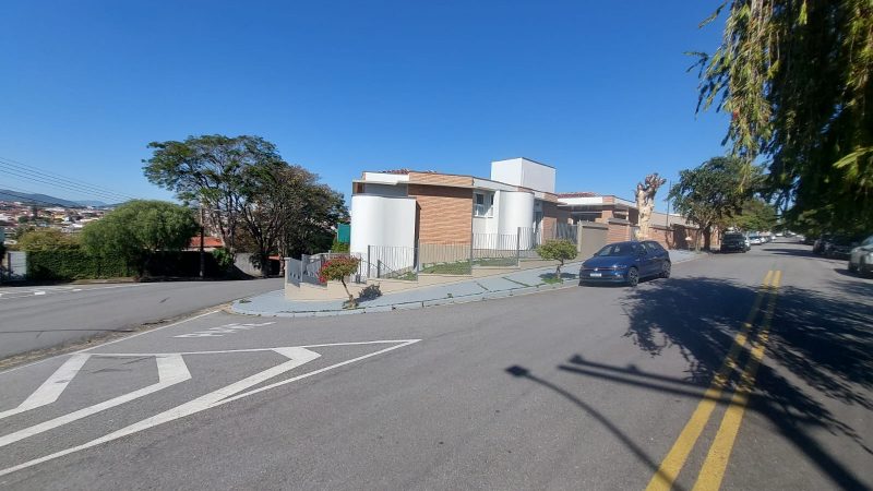 Casa à vendaa no Jardim América em Bragança Paulista SP
