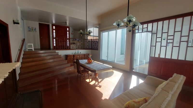Casa à vendaa no Jardim América em Bragança Paulista SP