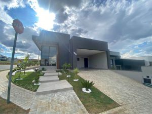 Corretor de imóveis Alexandre Bettoi Bragança Paulista | Casa à venda Cond. San Vitale