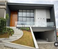 Corretor de imóveis Alexandre Bettoi Bragança Paulista | Casa Nova e Moderna para locação.