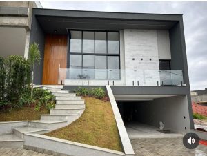 Corretor de imóveis Alexandre Bettoi Bragança Paulista | Casa Nova e Moderna para locação.