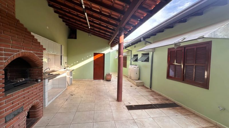 Corretor de Imóveis Alexandre Bettoi Bragança Paulista | Casa à  venda Jardim Santa  Rita de Cassia