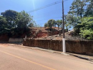 Corretor de imóveis | Terreno de 2175 m2 Bosque das Pedras