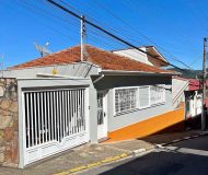 Casa à venda no Centro de Bragança Paulista