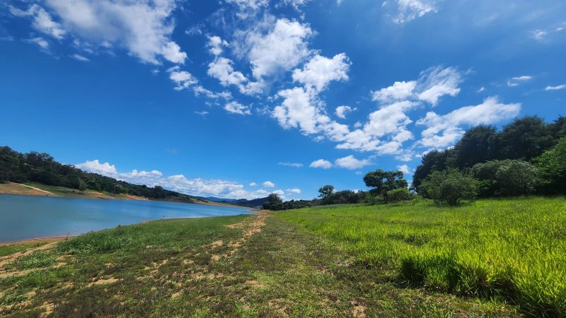 Terreno de 154mil m2 na represa de Piracaia