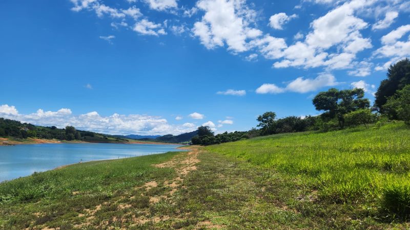 Terreno de 154mil m2 na represa de Piracaia