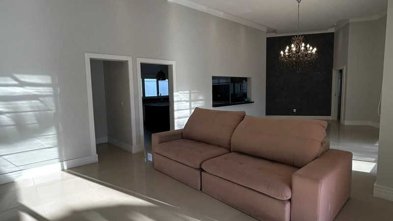 Aluguel Casa Térrea Mobiliada em Condominio