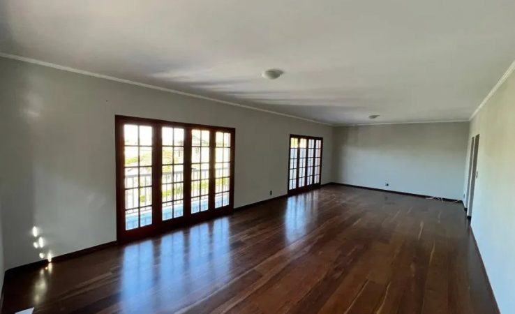 Belíssimo sobrado no Jardim América – Bragança Paulista