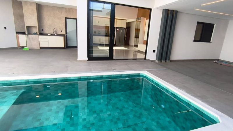 Casa térrea à venda em Bragança Paulista