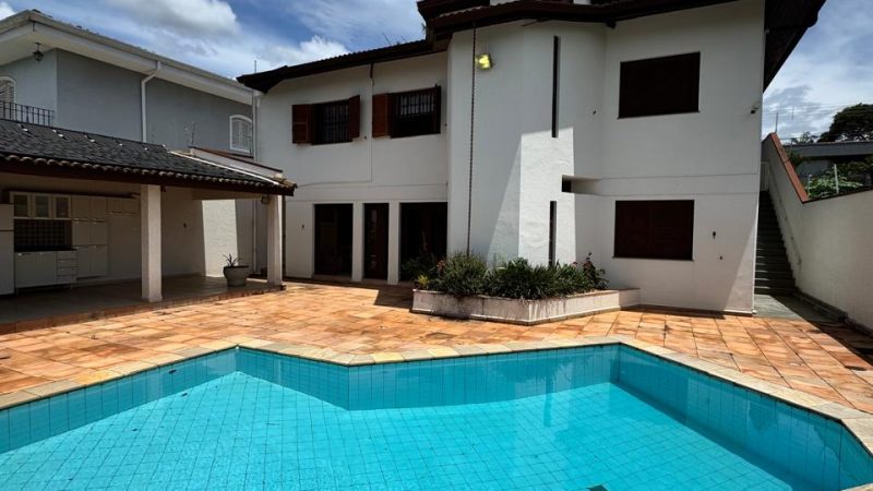 Casa para venda no Jardim América 3 quartos sendo 2 suites